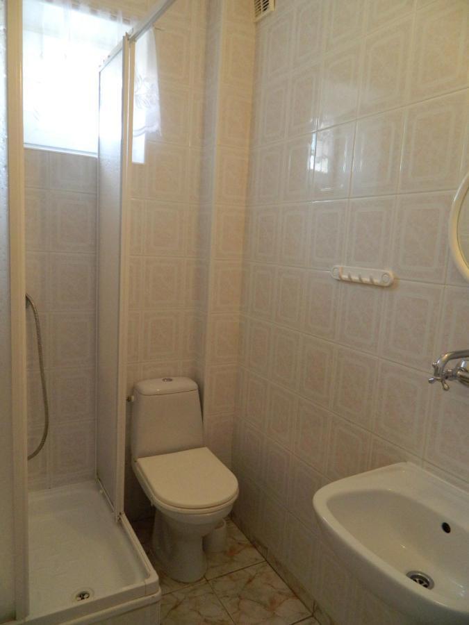 Pod Arkadami Hotel Darlowko Phòng bức ảnh
